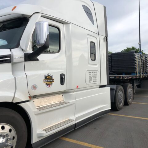 Flatbed trucking company in Surrey BC